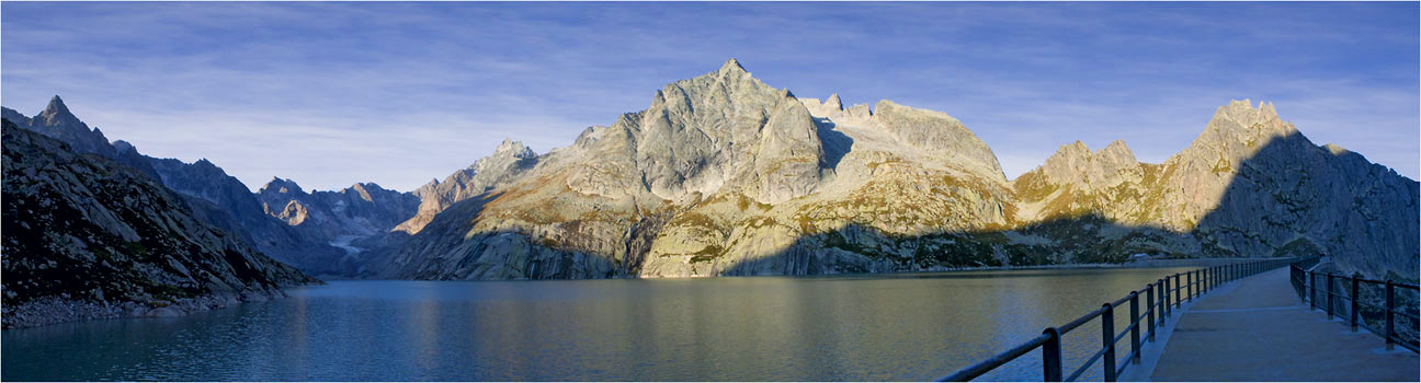 Blick auf den Piz Frachiccio vom Albigna-See GR