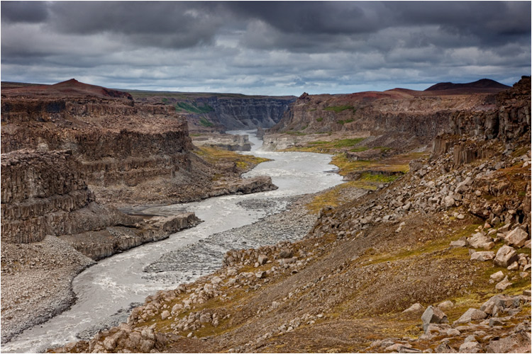Die Grand Canyon von Island, im Nationalpark Jökulsarglijufur, abwärts vom Dettifoss