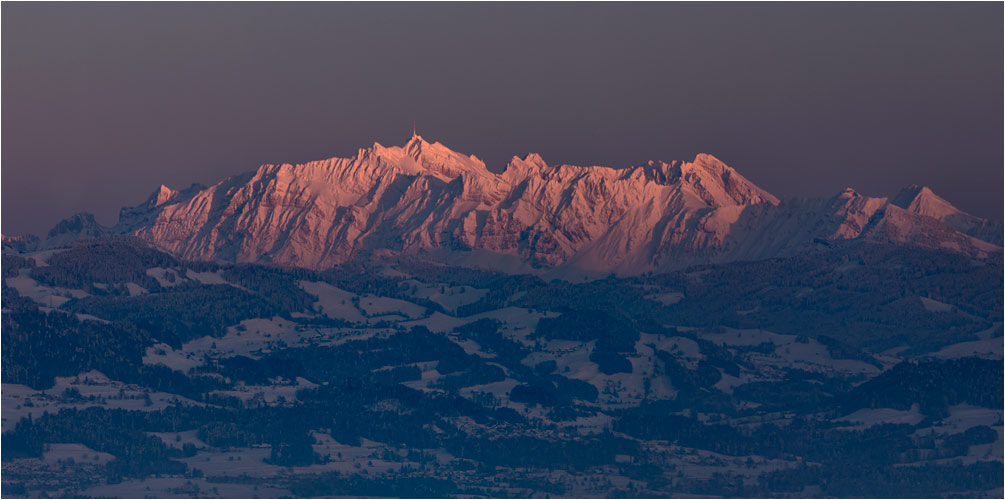 Der Säntis im Abend Sonnenlicht. Aus der Hochwacht/Pfannenstil aufgenommen.