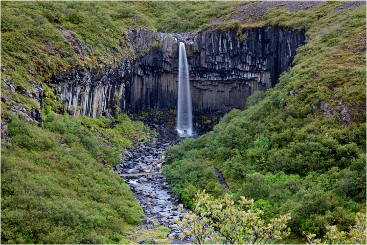 Der Svartifoss, schwarzer Wasserfall im Skaftafell-Nationalpark 