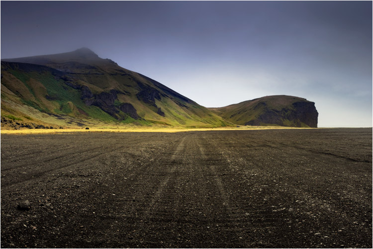 Hjörleifshölfði, kleiner Berg (231 m über Meer) an der Südküste bei Vík
