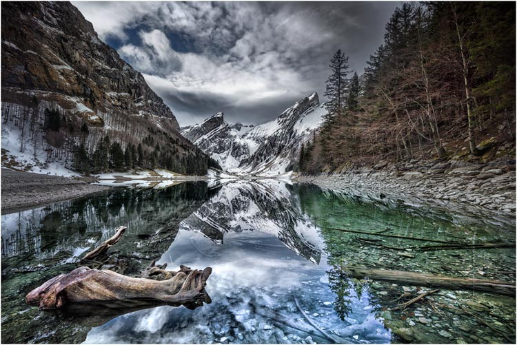 Perfekte Spiegelung im Seealpsee/Alpstein 