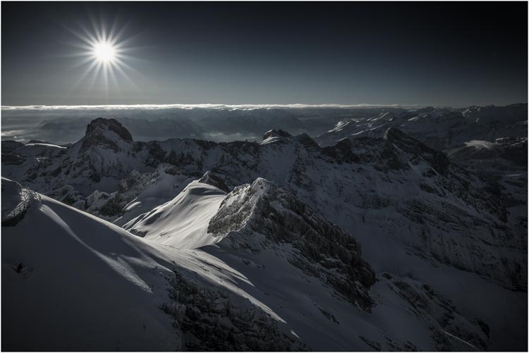 März,  Frisch verschneite Alpstein, Blick aus dem Säntis