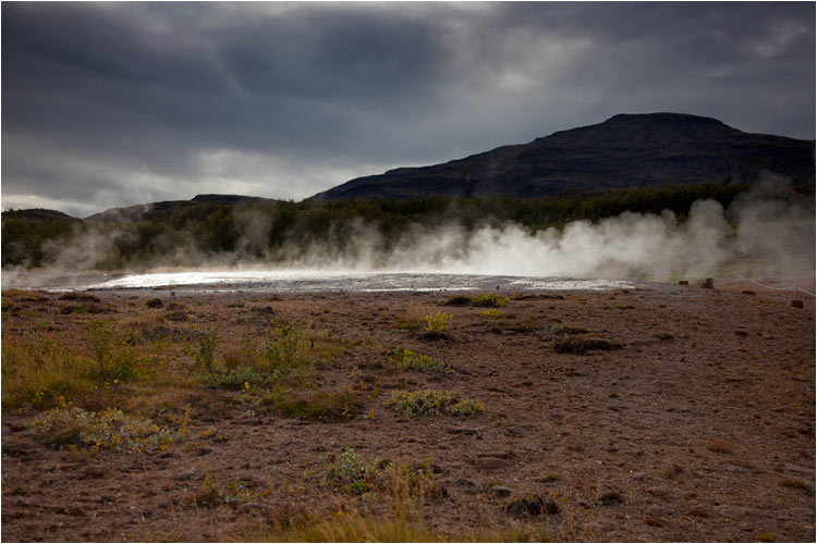 Dämpfender Boden bei Geysir