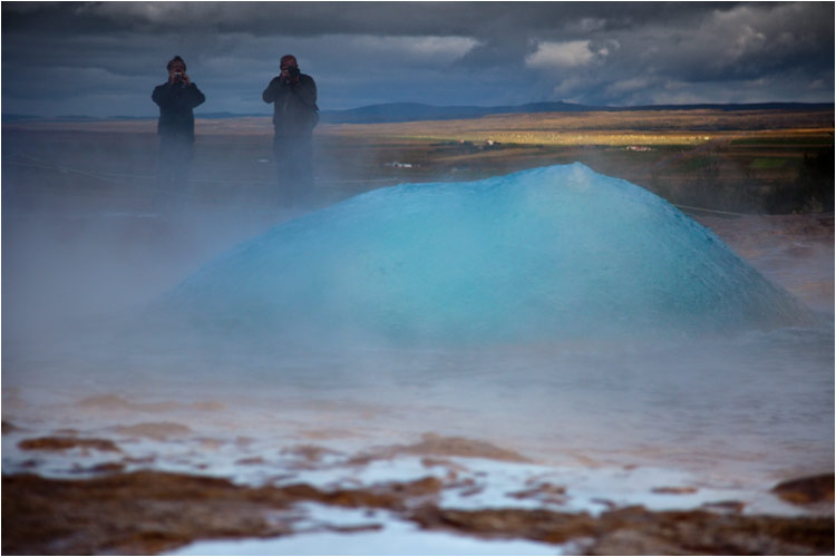 Der Geysir Strokkur zeigt uns es nochmals