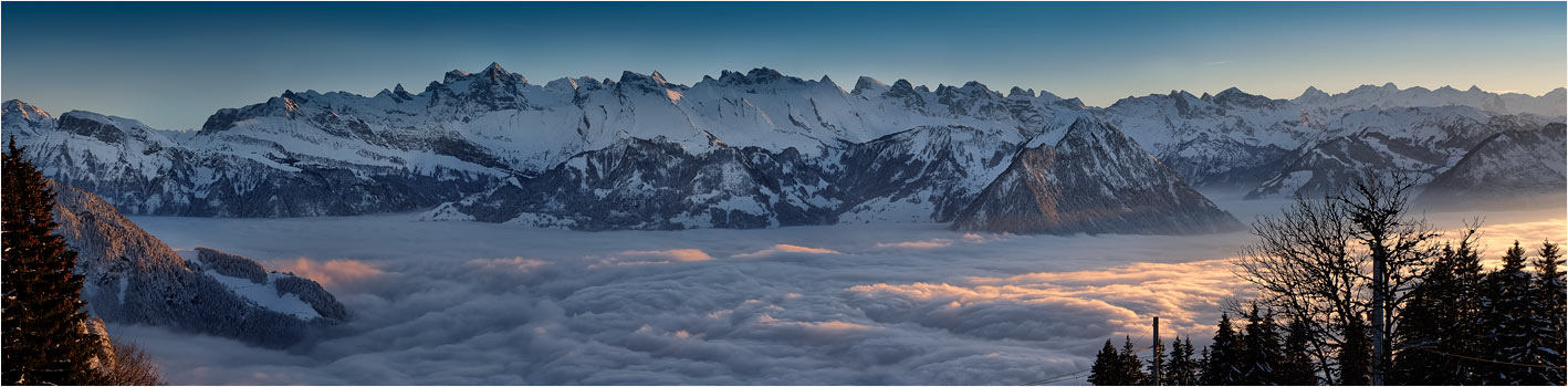 Die Innenschweizer Alpen. Aus Rigi Kalbad fotografiert