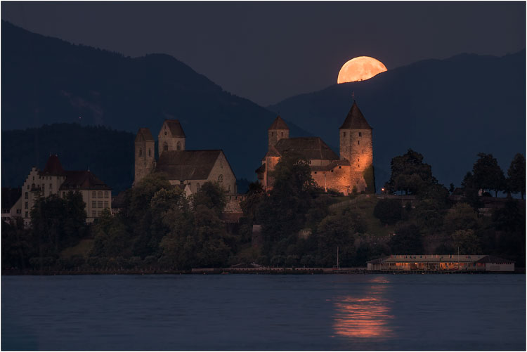 Schloss Rapperswil mit Vollmond
