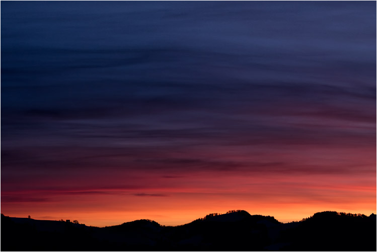 März, Föhnstimmung im Zürcher Oberland. Bild aus dem Aussichtsturm Bachtel-Kulm.
