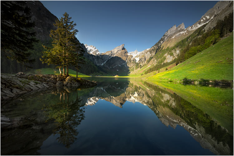 Perfekte Spiegelung im Seealpsee