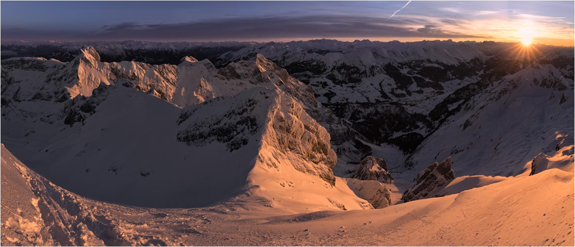Januar.  Sonnenuntergang  an den Churfirsten