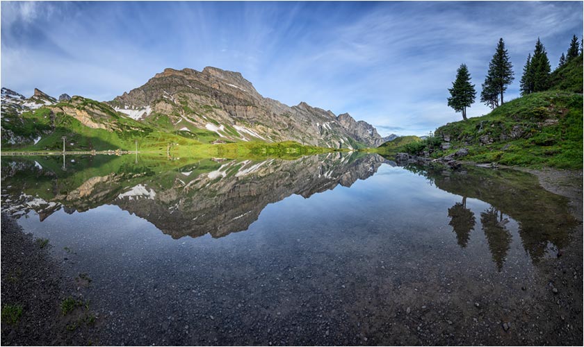 Perfekte Spiegelung im Trübsee, Engelberg