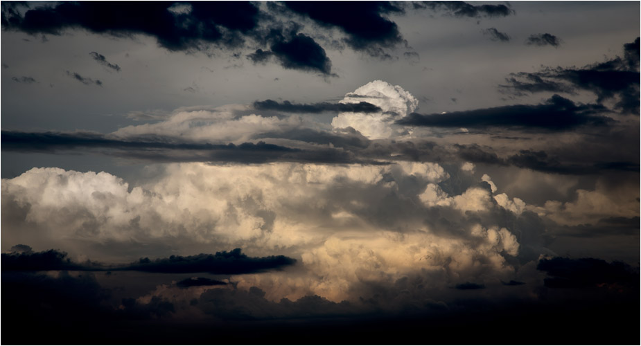 Cumulus Nimbus, vor dem grossen Gewitter an diesem Abend.