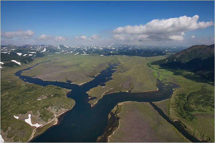 Unberührte Landschaft in Südkamtschatka (Helikopterrückflug)