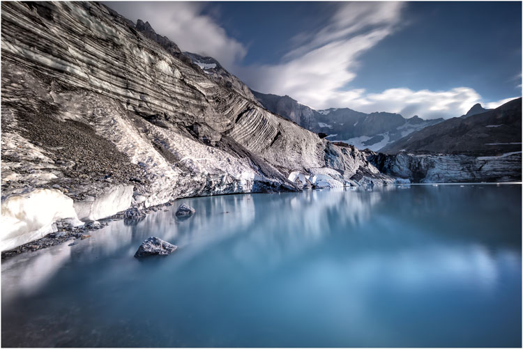 Am Rande des Gletschers See - Im Griess