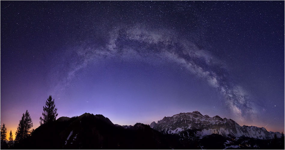Die Milchstrasse über dem Säntis.