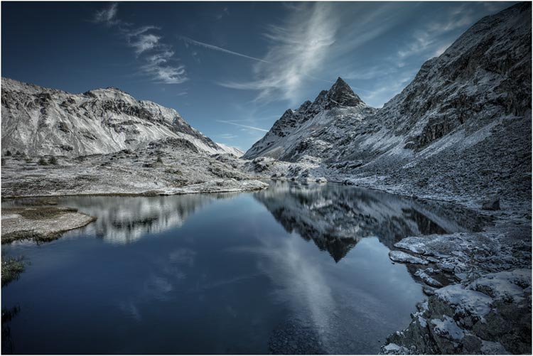 Bergsee im ersten Winterkleid II, Oberengadin