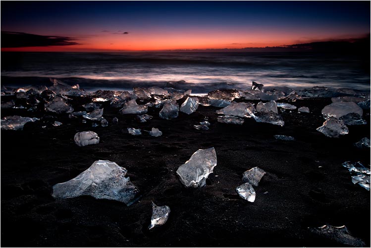 Blaue Stunde an der Südküste bei der Ice Lagoon