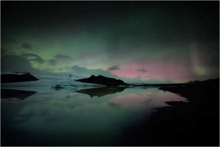 Polarlicht mit ungewöhnlicher Farbe