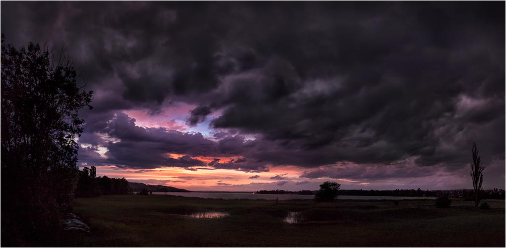 Nach einem heftigen Gewitter kommt der Lichtblick über dem Greifensee