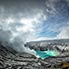 Am Kraterrand vom Ijen Vulkan, mit dem blauen Säure See